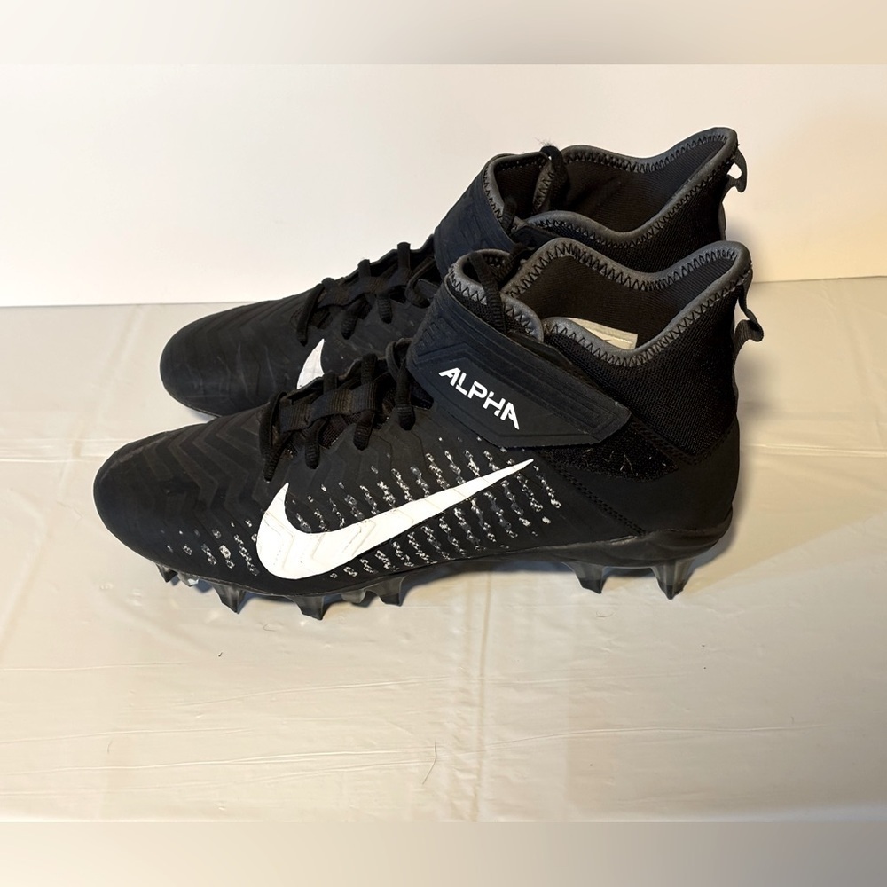Nike Alpha Black and White Football Cleats Men’s 
Size 8.5